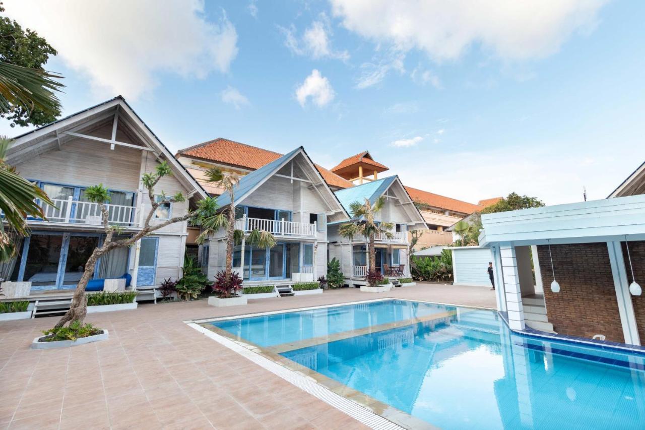 Seminyak Beach Hut Aparthotel Exterior photo